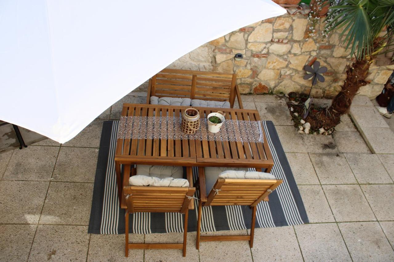 Joseph'S Yard Apartment Rovinj Exterior foto