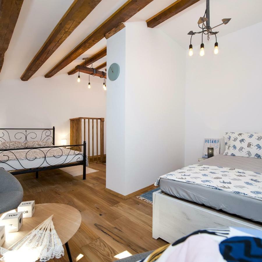 Joseph'S Yard Apartment Rovinj Exterior foto
